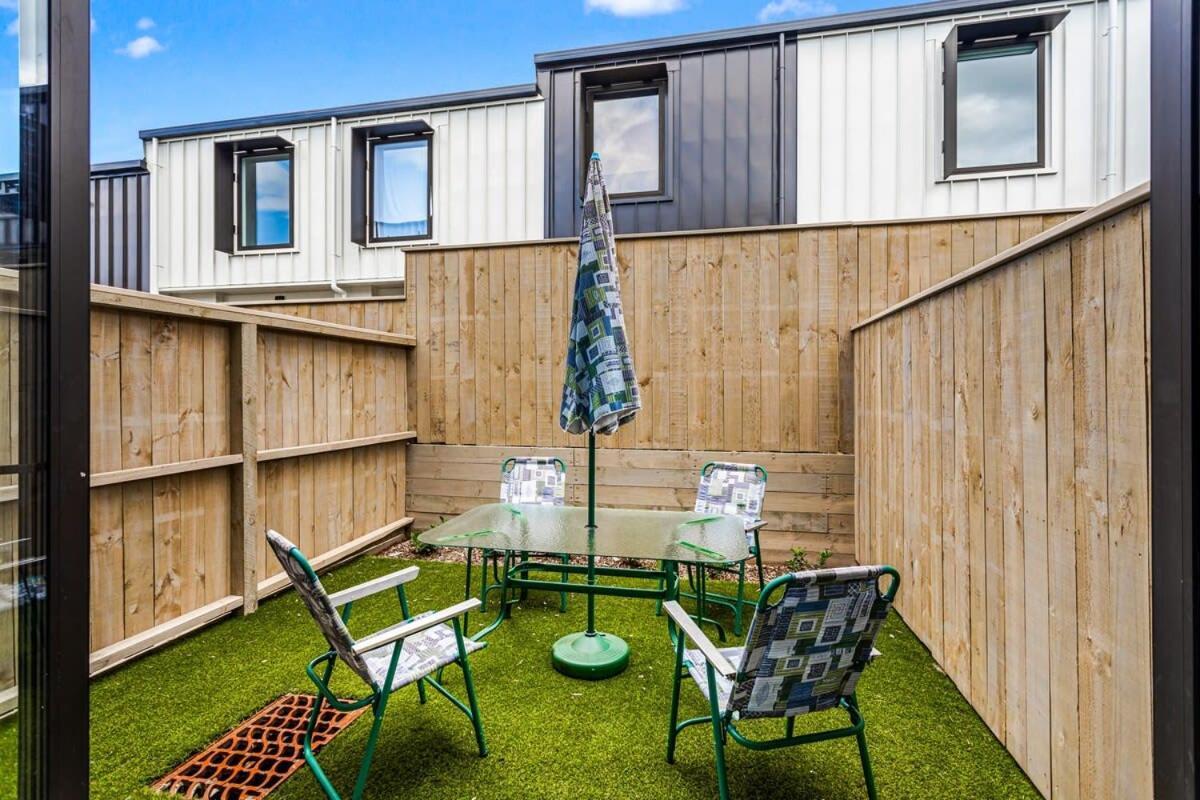 דירות אוקלנד Fresh & Sleek Grey Lynn Unit With Private Patio מראה חיצוני תמונה